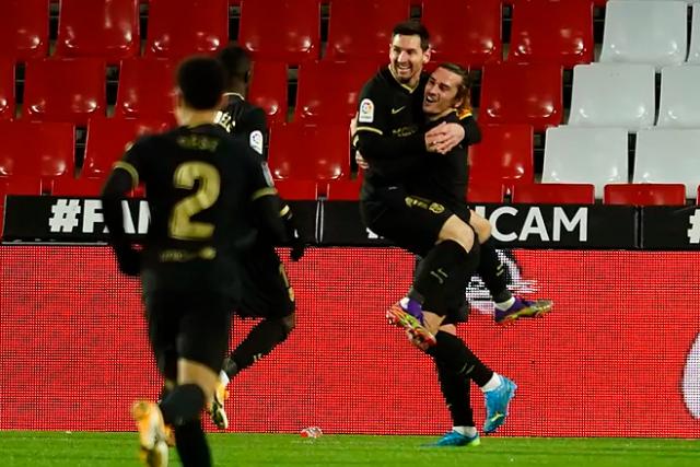 梅西续约无下文，登贝莱被标价，明年的巴萨更惨？